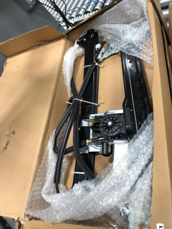 Photo 3 of ***USED - LIKELY MISSING PARTS - UNABLE TO VERIFY FUNCTIONALITY***
OVANOH Pair Rear Driver & Passenger Power Window Regulator w/Motor Compatible for Chevy Silverado Tahoe Suburban Avalanche Cadillac Escalade GMC Yukon Sierra 2000-2007 Left & Right Side(Se