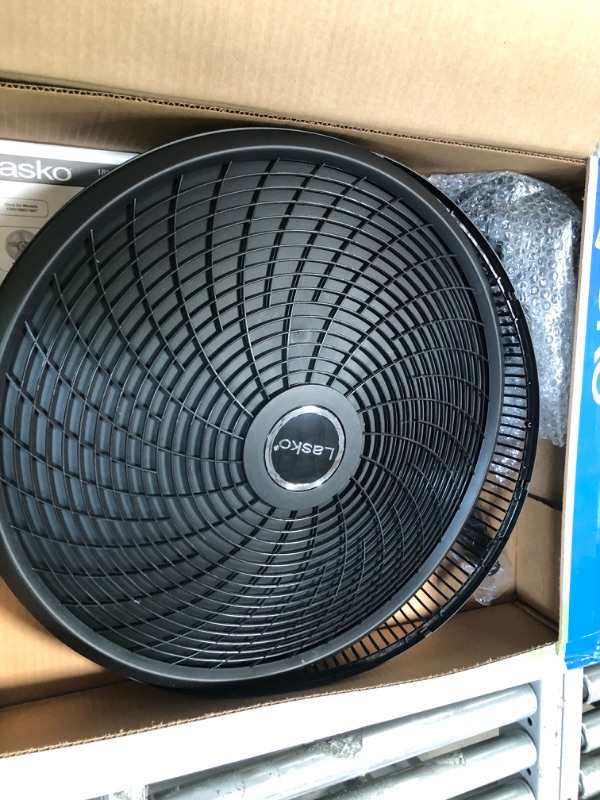 Photo 2 of 18 in. 3 Speed Oscillating Pedestal Fan with Adjustable Height, Easy Assembly, and Quiet Cooling for Any Room in Black