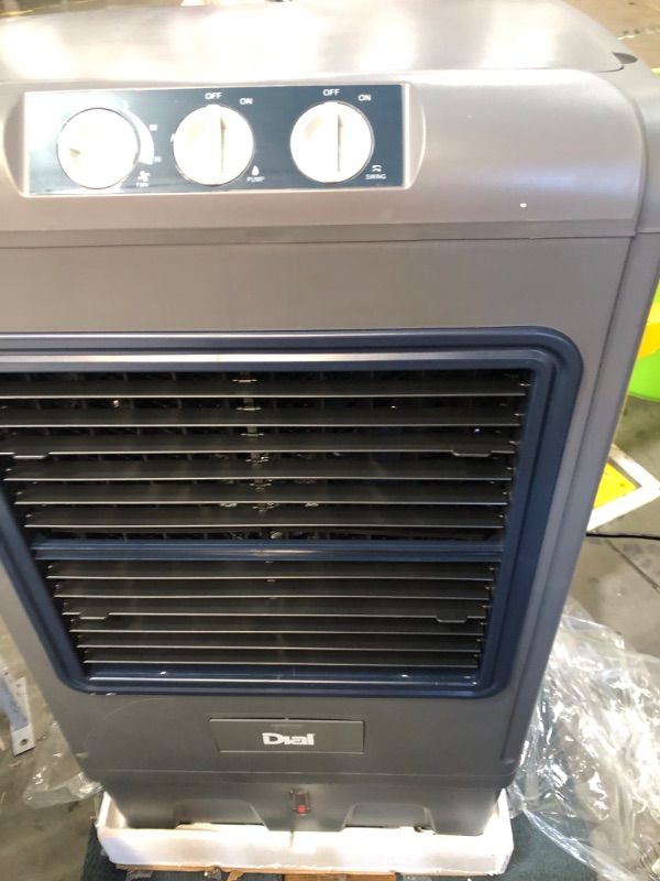 Photo 2 of **PARTS ONLY NON REFUNDABLE**READ NOTES**
Dial Manufacturing 5300-CFM 3-Speed Indoor/Outdoor Portable Evaporative Cooler for 1650-sq ft (Motor Included)
