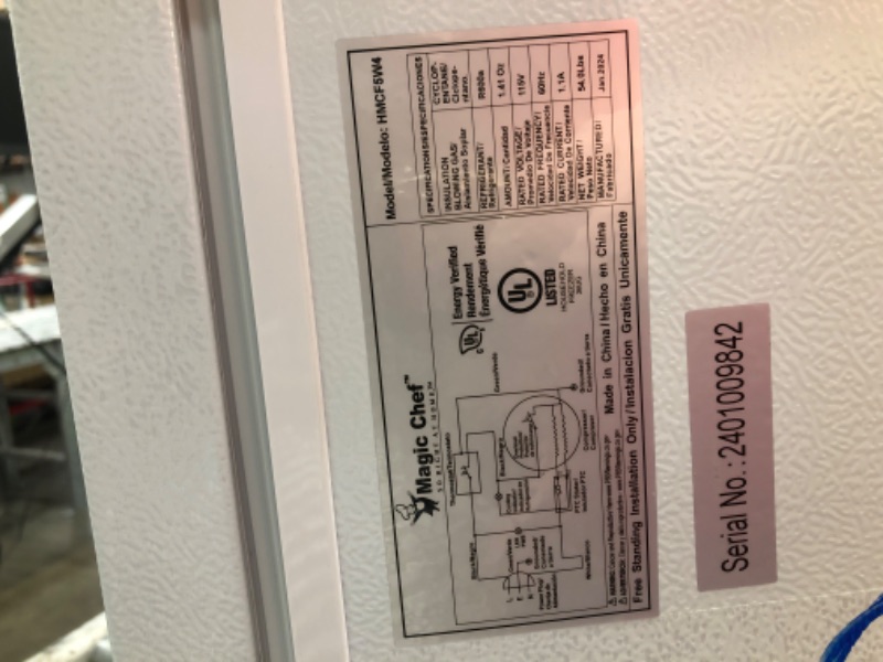 Photo 3 of 5.0 cu. ft. Chest Freezer in White
