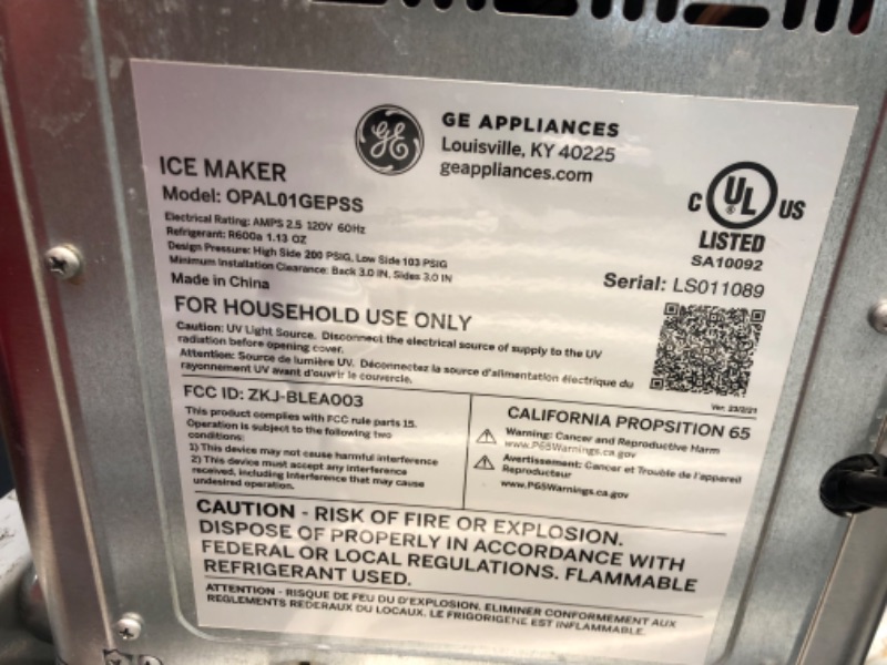 Photo 8 of **BROKEN CLAMP**DENT IN BACK**DIRTY**
GE Profile Opal 2.0 XL with 1 Gallon Tank, Chewable Crunchable Countertop Nugget Ice Maker, Scoop included, 38 lbs in 24 hours, Pellet Ice Machine with WiFi & Smart Connected, Stainless Steel Opal 2.0 + XL Side Tank S