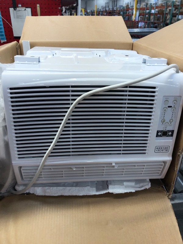 Photo 1 of ***DENTS MISSING HARDWARE ****14500 BTU Window Air Conditioner Unit AC BLACK+DECKER with Remote Control Cools Up to 700 Square Feet, White White - 14500 BTU 1 Count (Pack of 1)