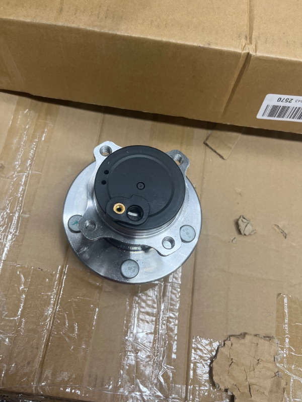 Photo 1 of 
AUTO-PALPAL HUB UNIT  SIde/Make/Model Unknown