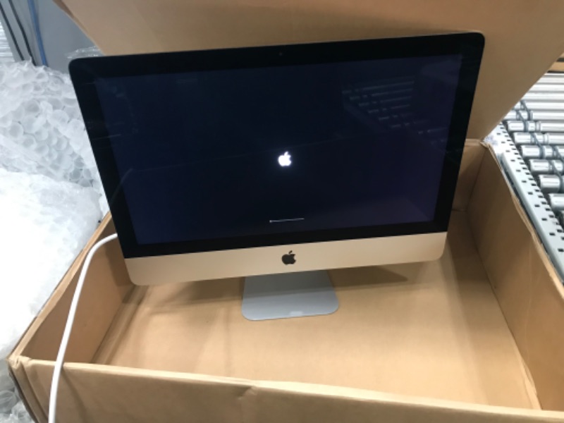 Photo 2 of 2019 Apple iMac with Retina 4K/3.6 GHz Intel Core i3 Quad-Core (21.5-Inch, 8GB RAM, 1TB) - Silver (Renewed)