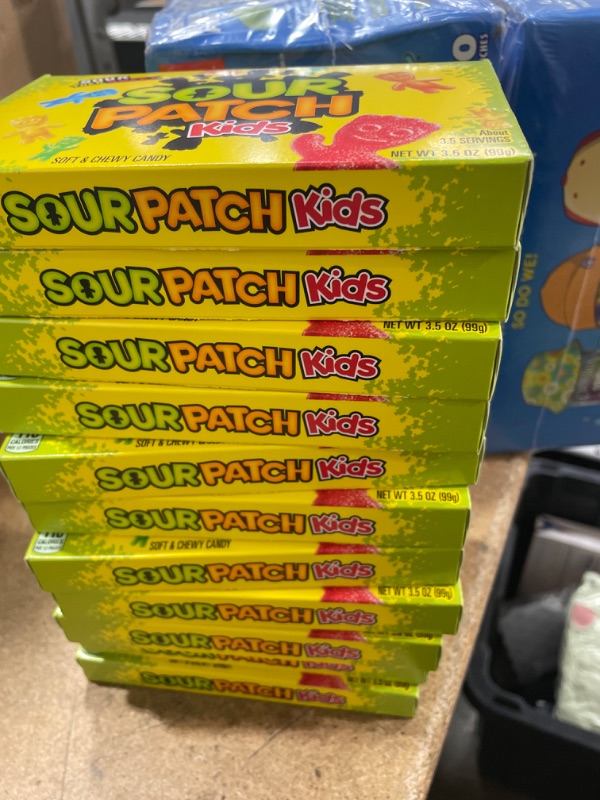 Photo 1 of ***NON REFUNDABLE***
SOUR PATCH KIDS Original Soft & Chewy Candy, 3.5 oz - 11 pack 
BB: 02/09/2025