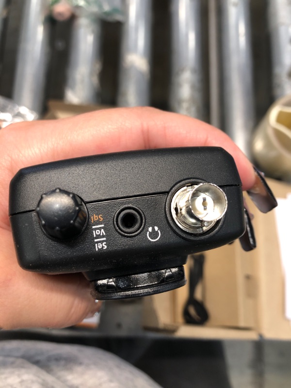 Photo 1 of Uniden Bearcat SR30C, 500-Channel Compact Handheld Scanner, Close Call RF Capture & Bearcat BC125AT Handheld Scanner, 500-Alpha-Tagged Channels, Close Call Technology, PC Programable Radio Scanner + Handheld Scanner
