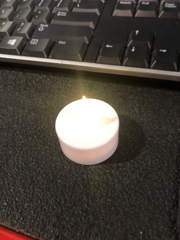 Photo 3 of ***USED - POWERS ON - UNABLE TO TEST FURTHER***
JUNPEI Battery Operated Powered Tea Lights : Realistic Tea Lights Flickering Candles Holiday Gift Suitable for Wedding Parties Festival Celebration Long Lasting (100pack Warm White) Warm White tealights 100P