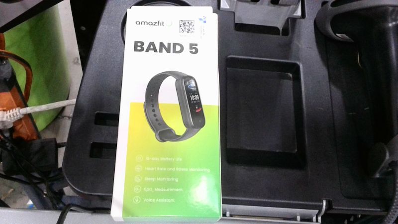 Photo 2 of Amazfit Band 5 Activity Tracker - Black
