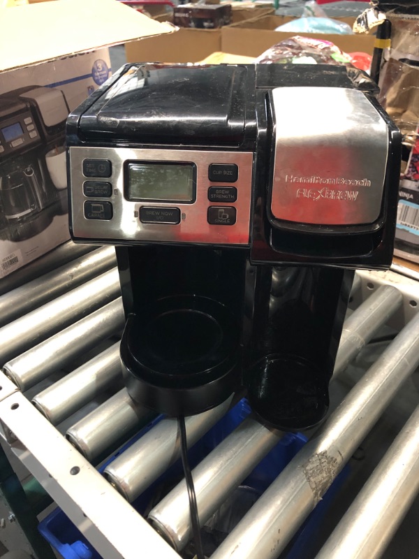 Photo 7 of ***USED - MISSING PARTS - SEE COMMENTS***
Hamilton Beach FlexBrew Trio Coffee Maker