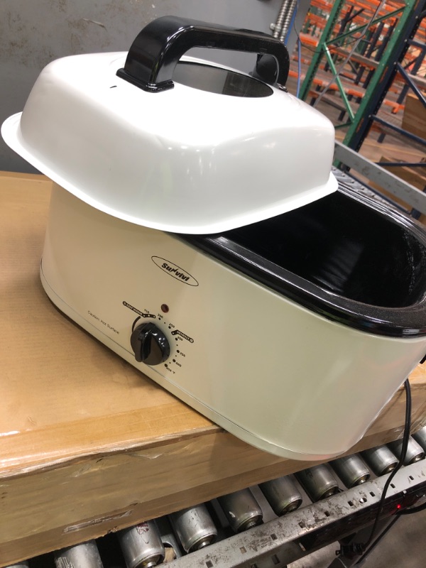 Photo 2 of 
Sunvivi 24-Quart Roaster Oven, Electric Roaster Oven with Viewing Lid, Turkey Roaster with Unique Defrost/Warm Function, Large Roaster with Removable...
Size:24QT
Color:White