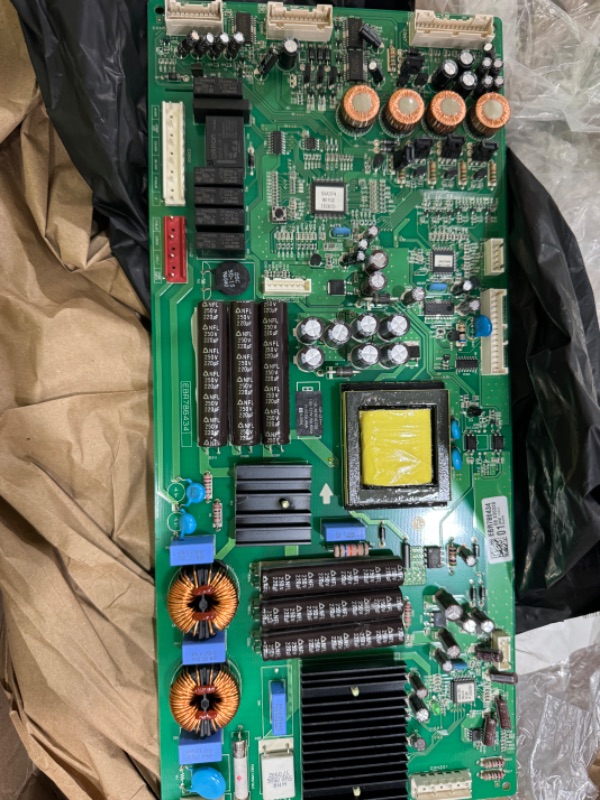 Photo 3 of ***DAMAGED - COMPONENTS BENT - SEE PICTURES - UNABLE TO VERIFY FUNCTIONALITY***
LG EBR78643401 Genuine OEM Electronic Control Board for LG Refrigerators, Green