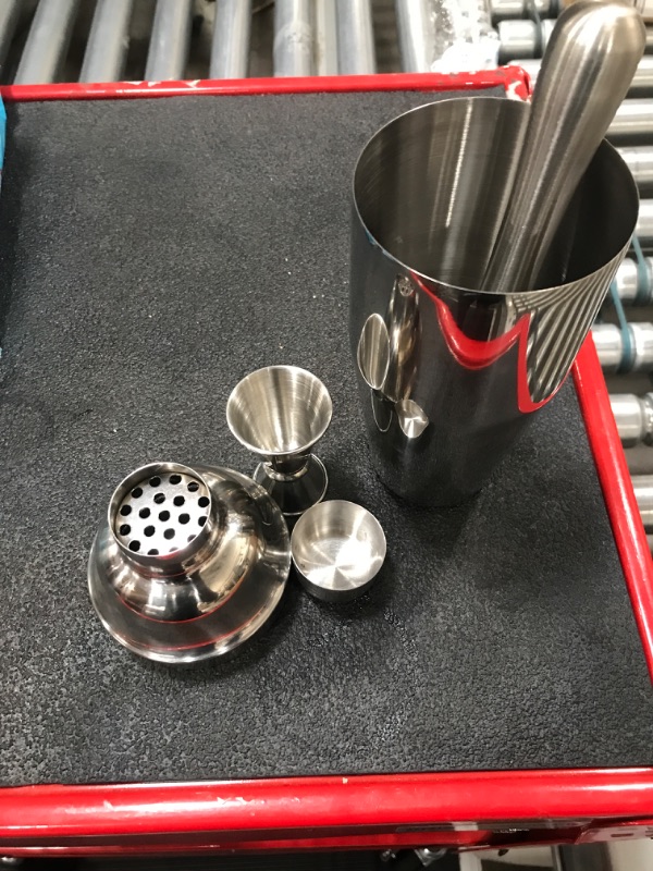 Photo 1 of 24oz Cocktail Shaker Set 