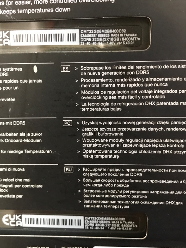 Photo 1 of CORSAIR DOMINATOR PLATINUM RGB DDR5 RAM 32GB (2x16GB) 6400MHz CL32 Intel XMP iCUE Compatible Computer Memory - Black (CMT32GX5M2B6400C32)