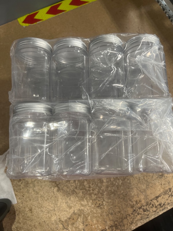 Photo 2 of 4.5 inch plastic containers with lids 32 pack