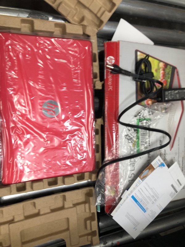 Photo 1 of HP 15.6 Laptop Intel Pentium Silver N5000 4GB RAM 500GB HD Windows 10 Home Scarlet Red 15-dw0081wm
