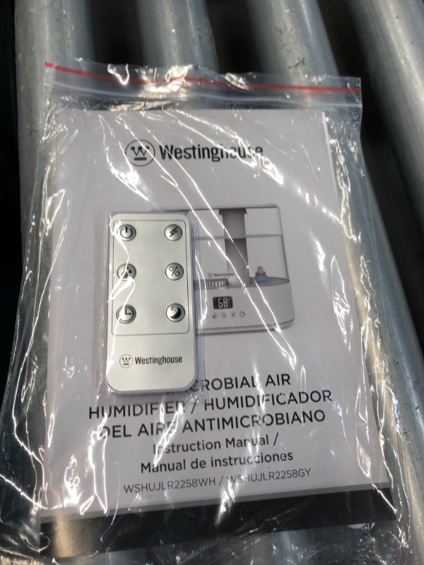 Photo 1 of **USED DIRTY**Westinghouse Humidifier and Air Purifier all in one combo with Smart Humidity Sensor Control for Bedrooms with Essential Oil Diffuser and Remote, White3