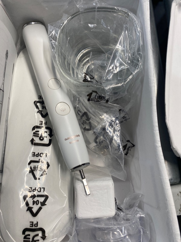 Photo 2 of **NONREFUNDABLE**FOR PARTS OR REPAIR**SEE NOTES**
Philips Sonicare DiamondClean Smart Electric, Rechargeable Toothbrush for Complete Oral Care – 9300 Series, White, HX9903/05