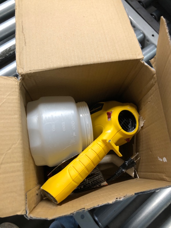 Photo 4 of ***HEAVILY USED AND DIRTY - UNABLE TO TEST - SEE PICTURES***
Wagner Spraytech 2419327 Control Spray QX5 HVLP Handheld Stain Sprayer, Ideal for Garages, Fences, Sheds and More