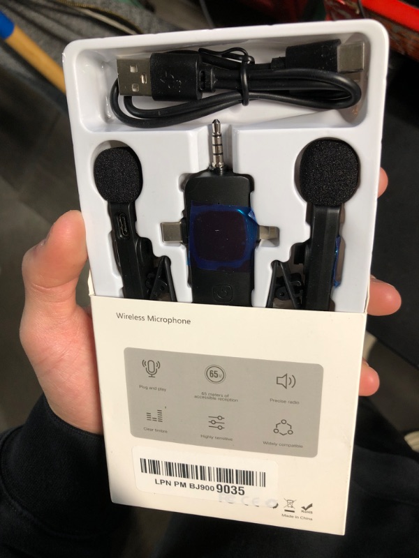 Photo 2 of 3 in 1 Wireless Microphone for iPhone