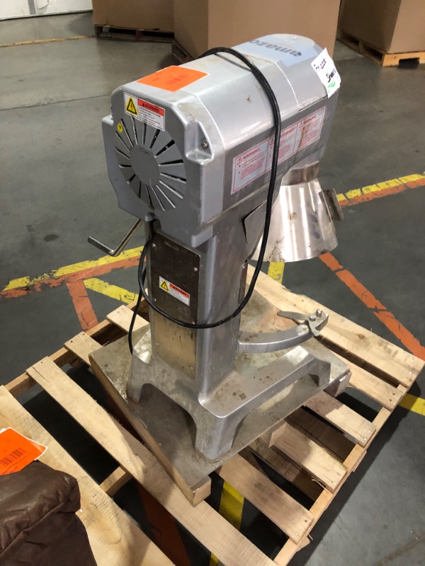 Photo 9 of ***HEAVILY USED - DOESN'T POWER ON - UNABLE TO TROUBLESHOOT - TRUCK/TRAILER PICKUP ONLY - SEE PICTURES***
ETLPMX30QT115V-HTS Commercial Grade Food Mixer, Silver Color, Very Large