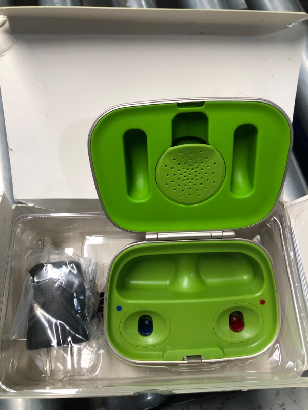 Photo 2 of ***HEARING AIDS NOT INCLUDED***Phonak Charger Case RIC 