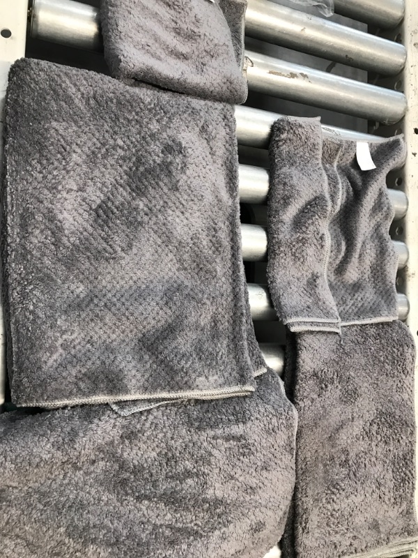 Photo 1 of ***MISSING ITEMS, ONLY 5 TOWEL*** HOMEXCEL 8 Piece Bath Towel Set, Microfiber Bathroom Towel - 2 Bath Towels, 2 Hand Towels, and 4 Wash Cloths, Super Soft, Highly Absorbent Towels for Bathroom, Gym, Hotel, and Spa (Grey)
