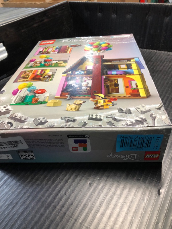 Photo 2 of ***FACTORY SEALED***Disney and Pixar ‘Up’ House 43217