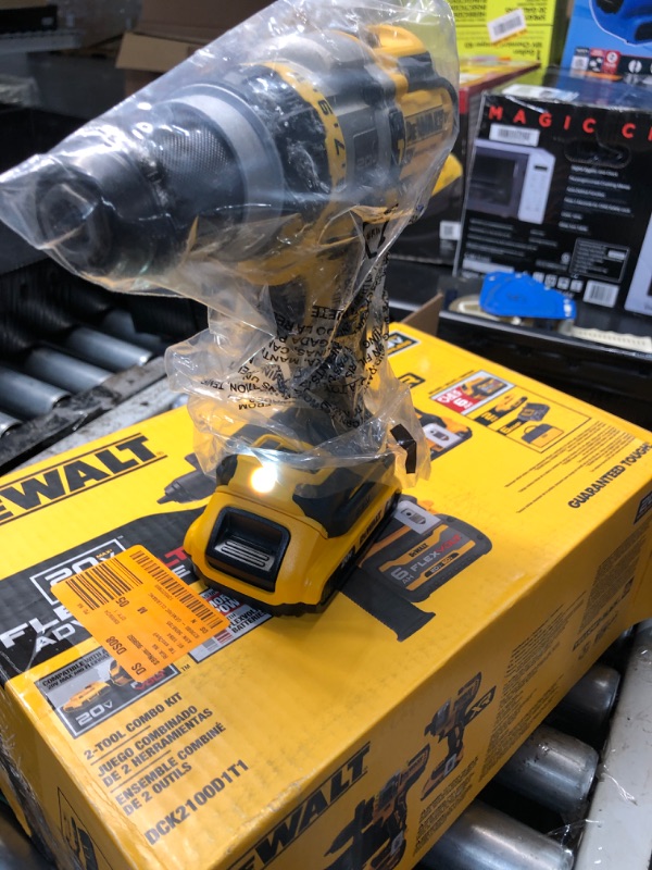 Photo 2 of (MISSING DRIVER)
DEWALT DCK2100D1T1 20V MAX* Brushless Cordless 2-Tool Kit Including Hammer Drill/Driver with FLEXVOLT ADVANTAGE™