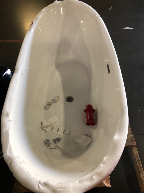 Photo 5 of ***PICKUP/ TRAILER PICK UP ONLY*** Empava EMPV-FT1518 67" Acrylic Freestanding Bathtub 67 Inch