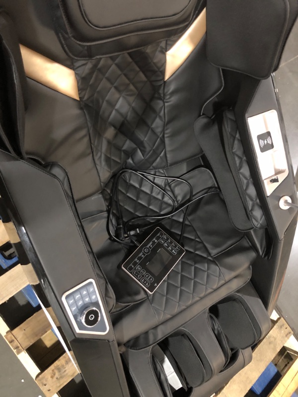 Photo 6 of (TRUCK PICKUP ONLY DOCK 21)
MMQ Massage Chair Zero Gravity Full Body, SL Track Electric Shiatsu Recliner with Foot Rollers,Yoga Stretching, Bluetooth, Built-in Heat Therapy Air Massage System -Plug and Play