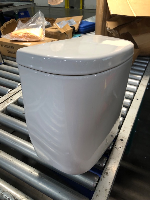 Photo 4 of ***USED - LIKELY MISSING PARTS - UNABLE TO VERIFY FUNCTIONALITY***
TOTO® Entrada™ E-Max® 1.28 GPF Toilet Tank with Right-Hand Trip Lever Cotton White - ST243ER#01