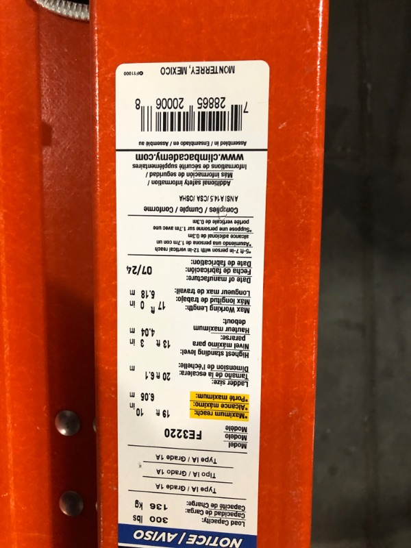 Photo 3 of ***USED - DIRTY - NO PACKAGING***
Louisville Ladder FE3220 Foot Extension Ladder, 20 ft, Orange