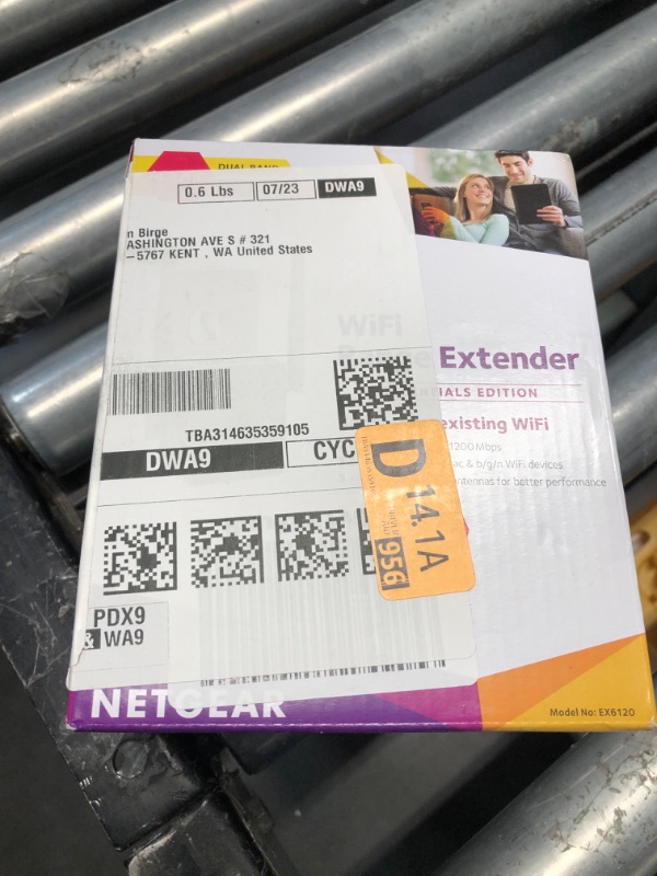 Photo 2 of ***USED***NETGEAR Wi-Fi Range Extender EX6120 - Coverage Up to 1500 Sq Ft and 25 Devices with AC1200 Dual Band Wireless Signal Booster and Repeater (Up to 1200Mbps Speed)