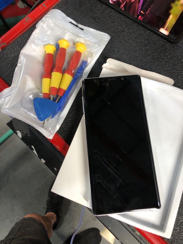 Photo 4 of [Cloud Silver Frame] AMOLED Screen Display Touch Digitizer LCD Replacement for Samsung Galaxy Note 9