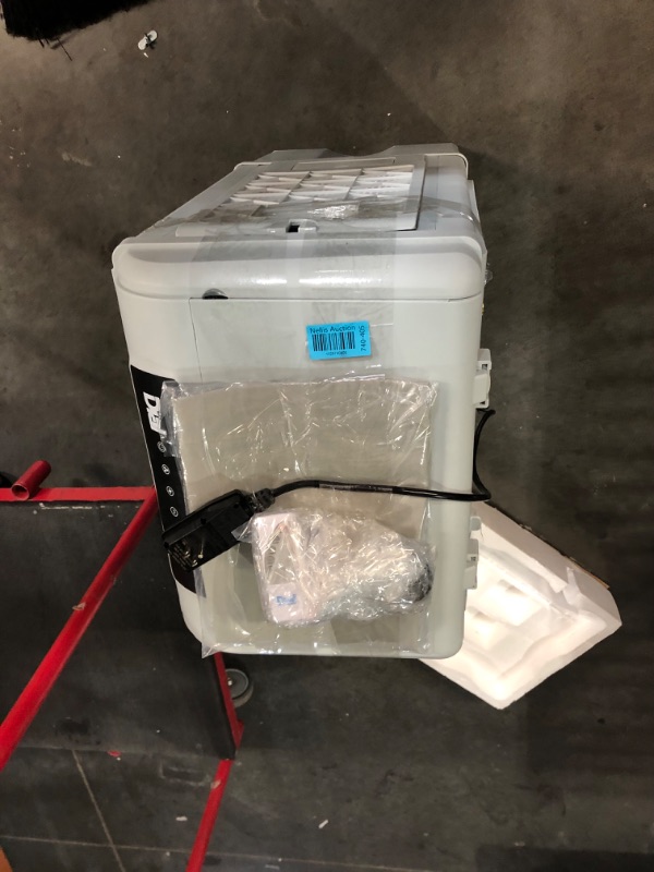 Photo 9 of ***USED - POWERS ON - UNABLE TO TEST FURTHER - NO PACKAGING - SEE PICTURES***
Dial 3-Speed Portable Evaporative Cooler - Up to 750 sqft, 2200 CFM - PEC-A-2200-1RC