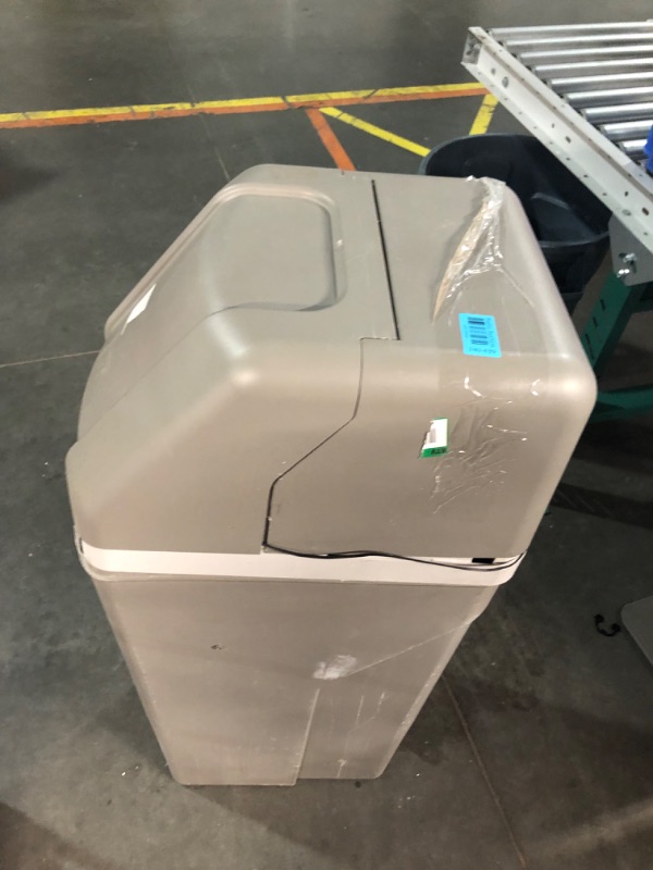 Photo 1 of ***USED - MAJOR DAMAGE - NO PACKAGING - SEE COMMENTS***
Rheem 42,000 Grain Preferred Plus Water Softener for Hard Water and Iron Reduction