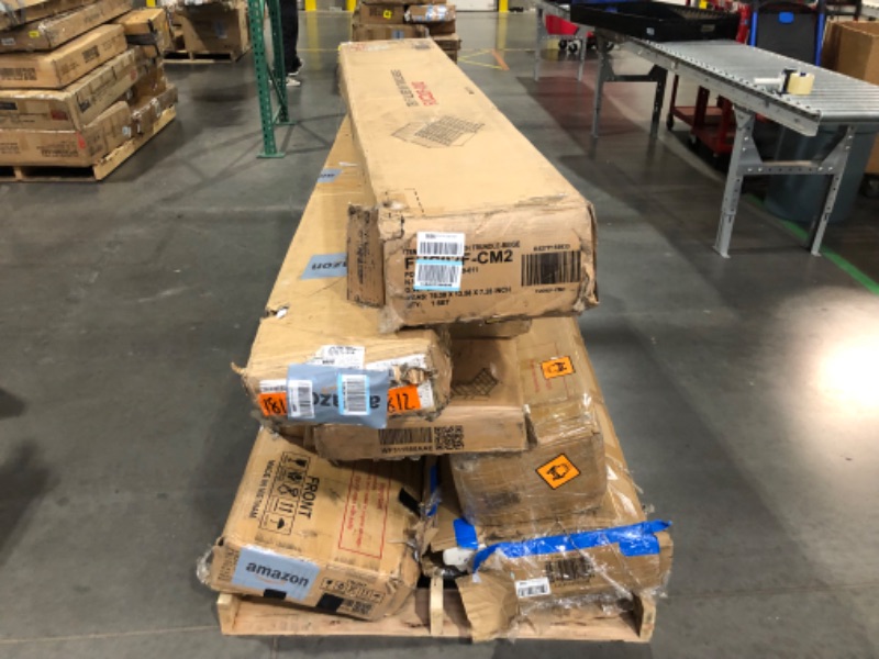 Photo 2 of ***PALLET OF PARTIAL SET ITEMS - NONREFUNDABLE - SOLD AS IS - TRUCK/TRAILER PICKUP ONLY*** 