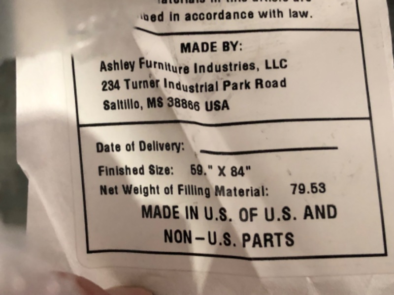 Photo 1 of ***PALLETIZED ITEM - TRUCK/TRAILER PICKUP ONLY***
Signature Design by Ashley Queen Size 12 Inch Medium Firm Hybrid Mattress with Cooling Gel Memory Foam, 60" x 84"