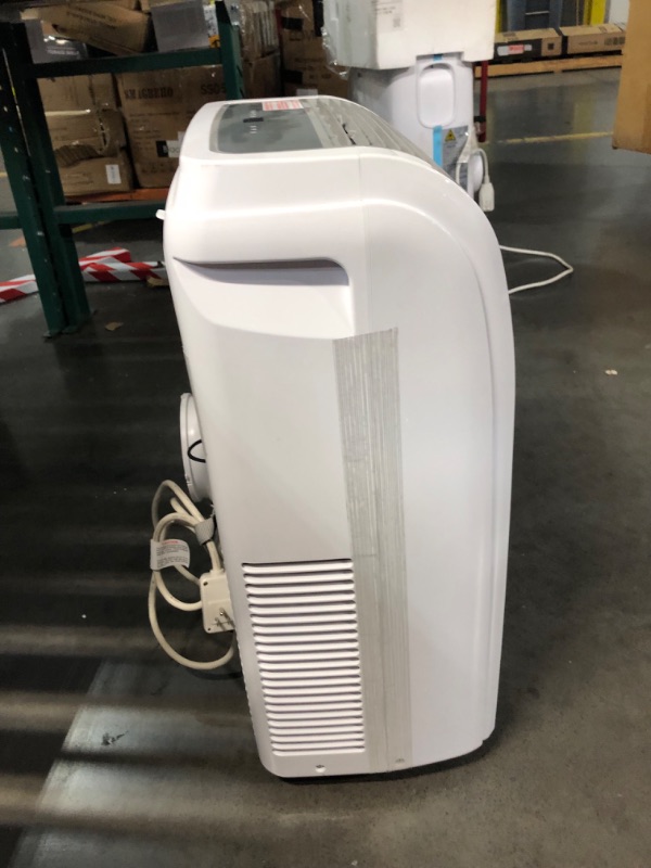 Photo 6 of ***USED - MISSING PARTS - SEE COMMENTS***
BLACK+DECKER 8,000 BTU Portable Air Conditioner up to 350 Sq.Ft.with Remote Control, White