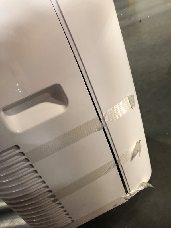 Photo 11 of ***USED - MAJOR DAMAGE - SEE COMMENTS***
De'Longhi 14000 BTU Portable Air Conditioner, Dehumidifier & Fan + Cool Surround Remote w/Built-in Temperature Control Sensor & Quiet Mode, 700 sq ft, XLarge Room, Pinguino 8600 BTU (DOE), White