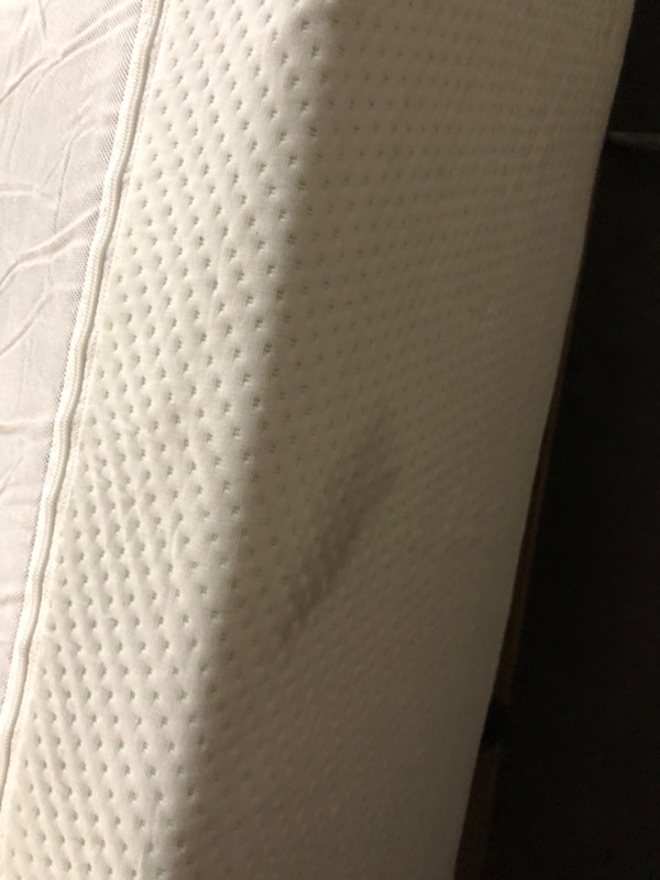 Photo 3 of *STOCK PHOTO JUST FOR REFERENCE**ZINUS 14" KING MATTRESS 