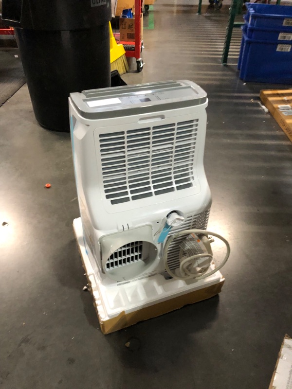 Photo 6 of ***USED - LIKELY MISSING PARTS - UNABLE TO VERIFY FUNCTIONALITY - SEE COMMENTS***
BLACK+DECKER 8,000 BTU Portable Air Conditioner up to 350 Sq.Ft.with Remote Control, White White - 8,000 BTU 1 Count (Pack of 1)