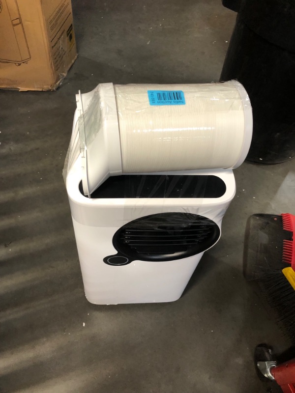 Photo 2 of ***USED - NO PACKAGING - SEE COMMENTS***
Utor-RKY20(R)-N4-3 Portable Air Conditioner, White, 850W