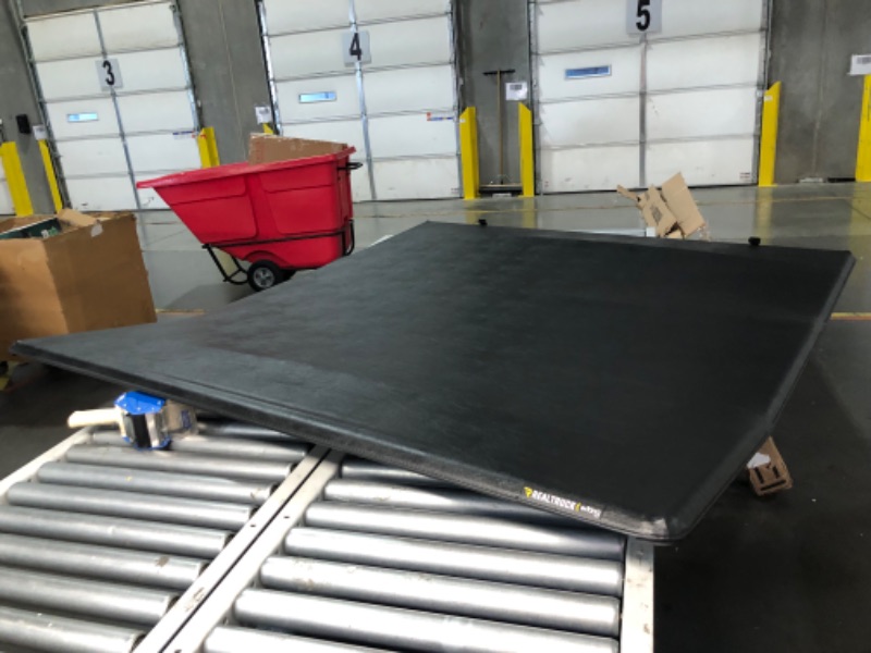 Photo 1 of ***USED - LIKELY MISSING PARTS - UNABLE TO VERIFY FUNCTIONALITY***
Extang by RealTruck Trifecta Toolbox 2.0 Soft Folding Truck Bed Tonneau Cover | 93455 | Compatible with 2014-2018 2019 Ltd/Lgcy Chevy/GMC Silverado/S