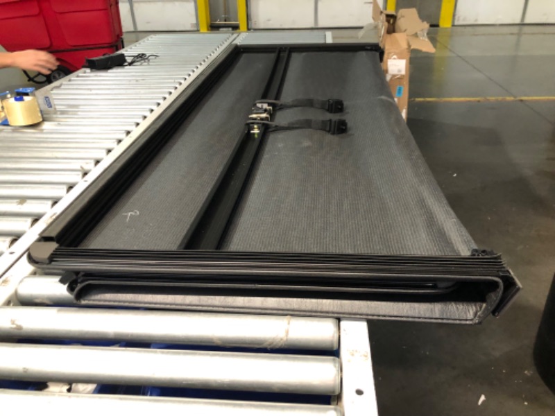 Photo 6 of ***USED - LIKELY MISSING PARTS - UNABLE TO VERIFY FUNCTIONALITY***
Extang by RealTruck Trifecta Toolbox 2.0 Soft Folding Truck Bed Tonneau Cover | 93455 | Compatible with 2014-2018 2019 Ltd/Lgcy Chevy/GMC Silverado/S