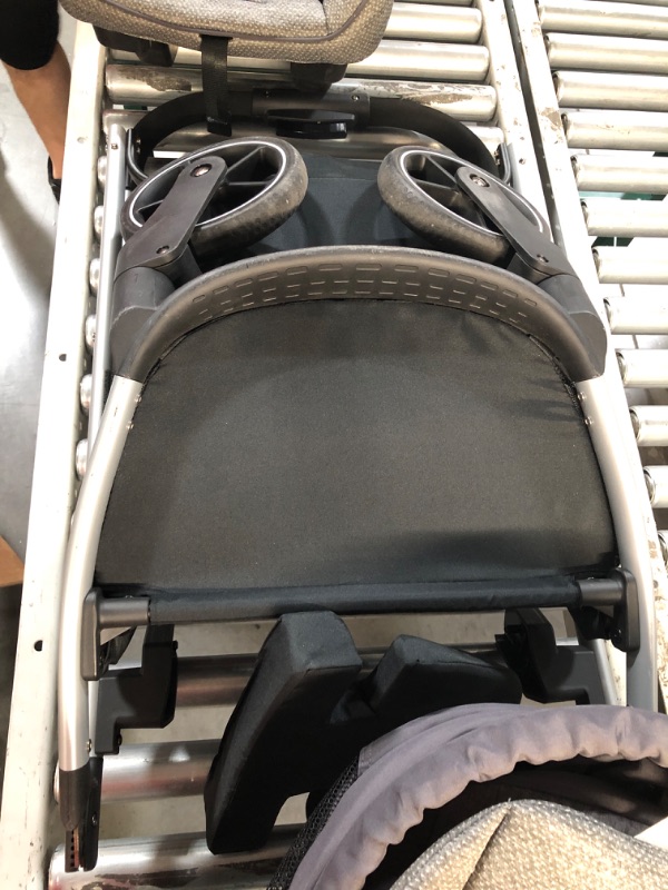 Photo 4 of ***HEAVILY USED - MISSING PARTS - SEE COMMENTS***
Britax Willow Grove SC Baby Travel System, Infant Car Seat and Stroller Combo with Alpine Base, ClickTight Technology, SafeWash