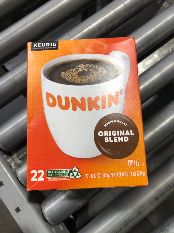 Photo 2 of (NON-REFUNDABLE) Dunkin' Original Blend Medium Roast Coffee, 88 Keurig K-Cup Pods Original 22 Count (Pack of 1)