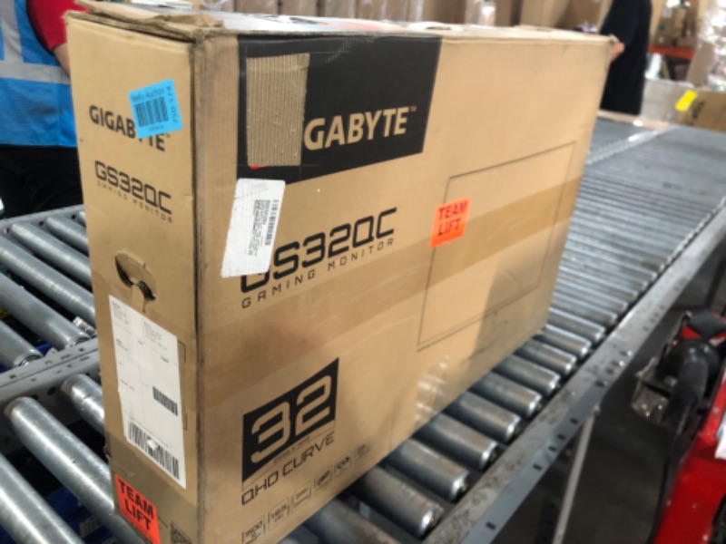 Photo 1 of GIGABYTE GS32QC 31.5" 165Hz 1440P Curved Gaming Monitor, 2560x1440 VA 1500R Display, 1ms (MPRT) Response Time, HDR Ready, 1x Display Port 1.4, 2X HDMI 2.0,Black QHD | 165Hz 1ms | 31.5" | No Height Adj.