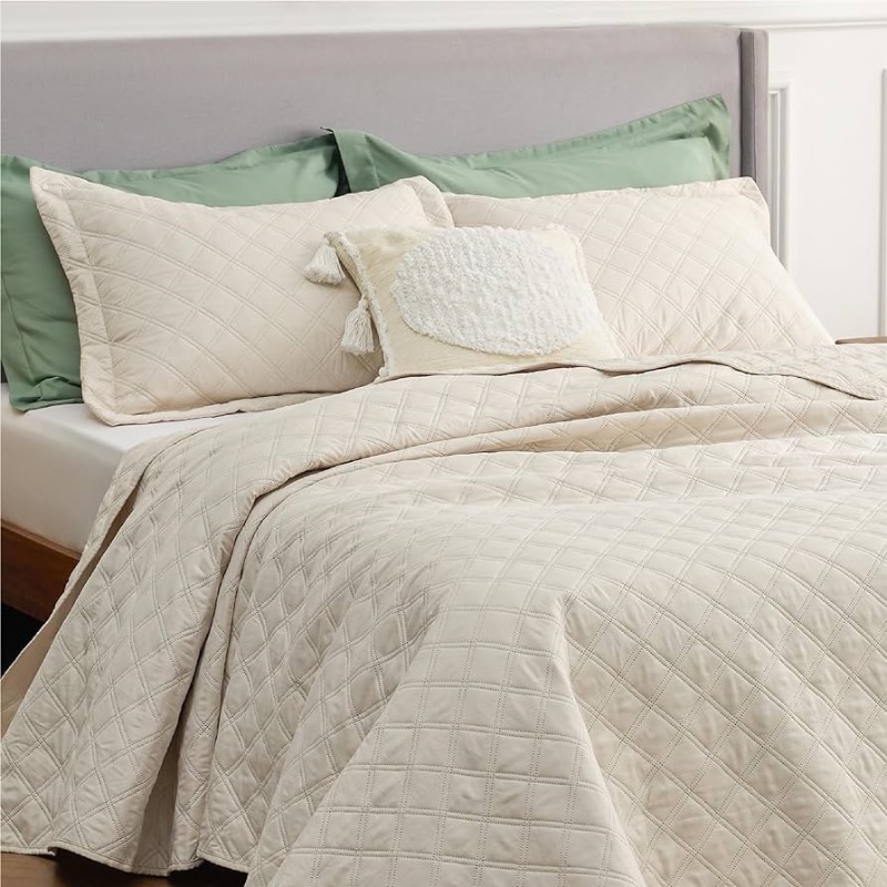 Photo 1 of Bedsure Queen Quilt Bedding Set - Soft Ultrasonic Full/Queen Quilt Set - Diamond Bedspread Queen Size - Lightweight Bedding Coverlet for All Seasons (Includes 1 Beige Quilt, 2 Pillow Shams)