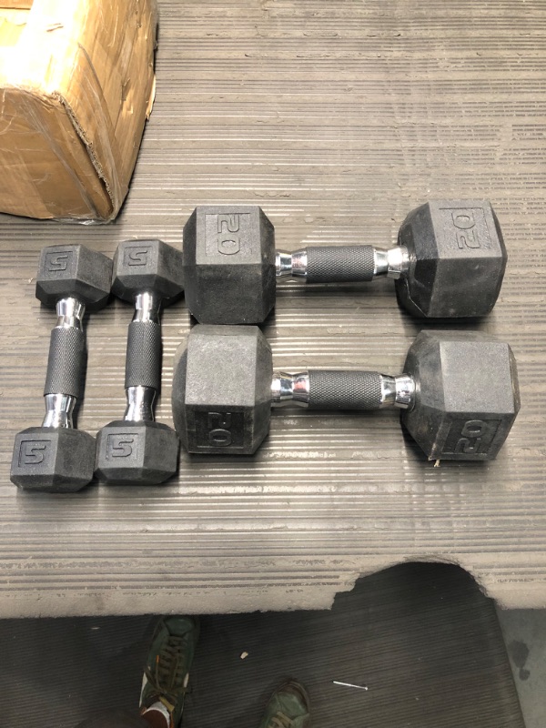 Photo 2 of ****sold as a set*** 2 twenty pound dumbbells and 2 five pound dumbbells'